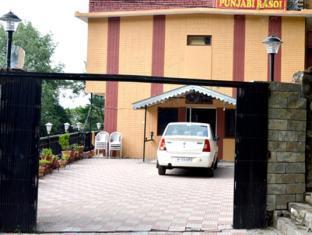 Kasauli Hotel Puri Екстериор снимка